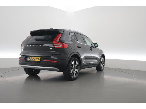 Volvo XC40 T5 Recharge Ultimate Bright | Pano | 360cam | H&K Audio | Elek. Stoelen | Stoel- Stuurverw. | Pilot Assist