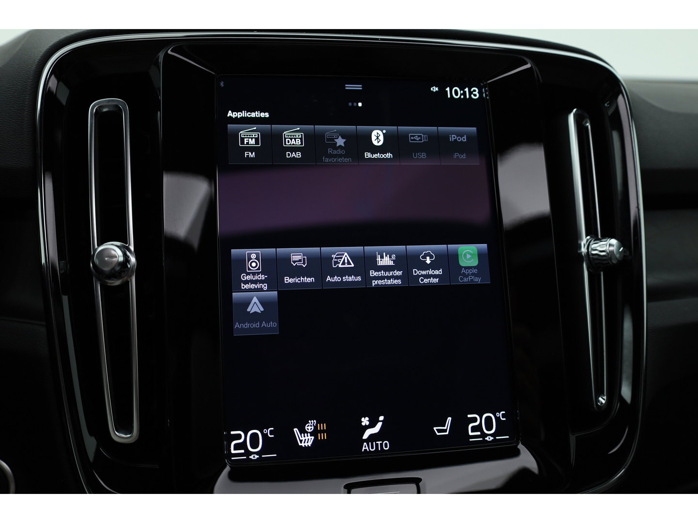 Volvo XC40 T5 Recharge Ultimate Bright | Pano | 360cam | H&K Audio | Elek. Stoelen | Stoel- Stuurverw. | Pilot Assist