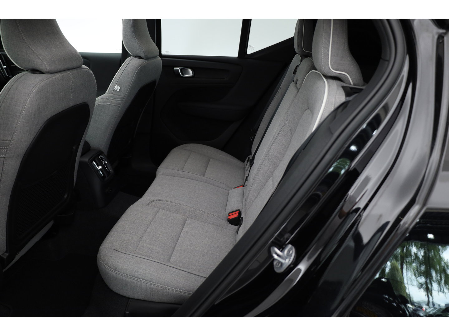 Volvo XC40 T5 Recharge Ultimate Bright | Pano | 360cam | H&K Audio | Elek. Stoelen | Stoel- Stuurverw. | Pilot Assist