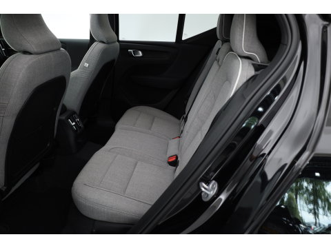Volvo XC40 T5 Recharge Ultimate Bright | Pano | 360cam | H&K Audio | Elek. Stoelen | Stoel- Stuurverw. | Pilot Assist