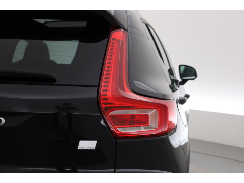 Volvo XC40 T5 Recharge Ultimate Bright | Pano | 360cam | H&K Audio | Elek. Stoelen | Stoel- Stuurverw. | Pilot Assist