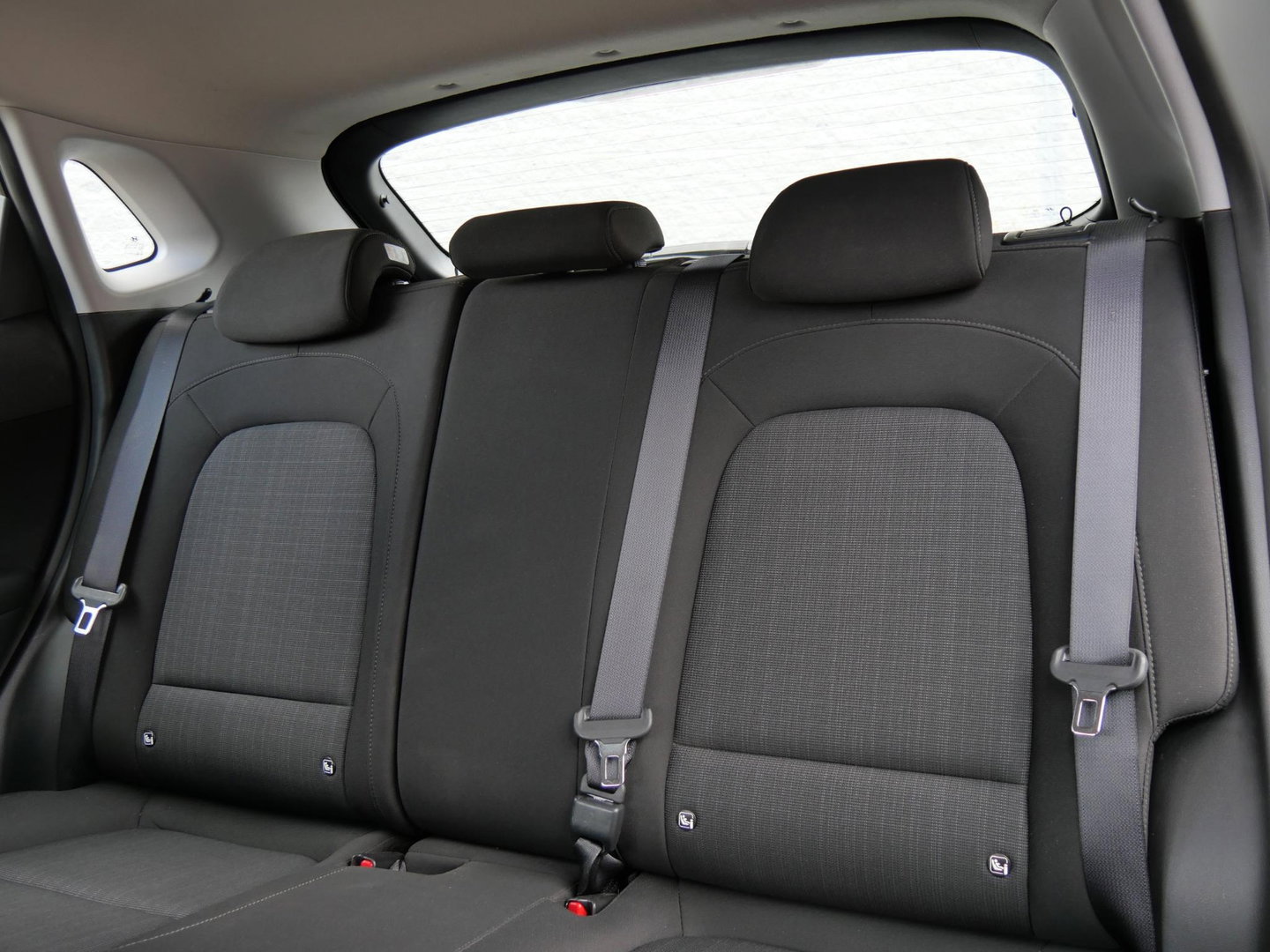 Hyundai KONA 1.6GDi HEV COMFORT SMART/ TREKHAAK/ NIEUW MODEL/ NL-AUTO 1STE EIGENAAR