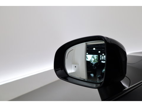 Volvo XC60 2.0 T6 Plug-in hybrid AWD Ultimate Black Edition | Rijklaar!! | Pano | Adapt. Cruise | Memory | Stoel- Stuurverw. | 360cam | Keyless
