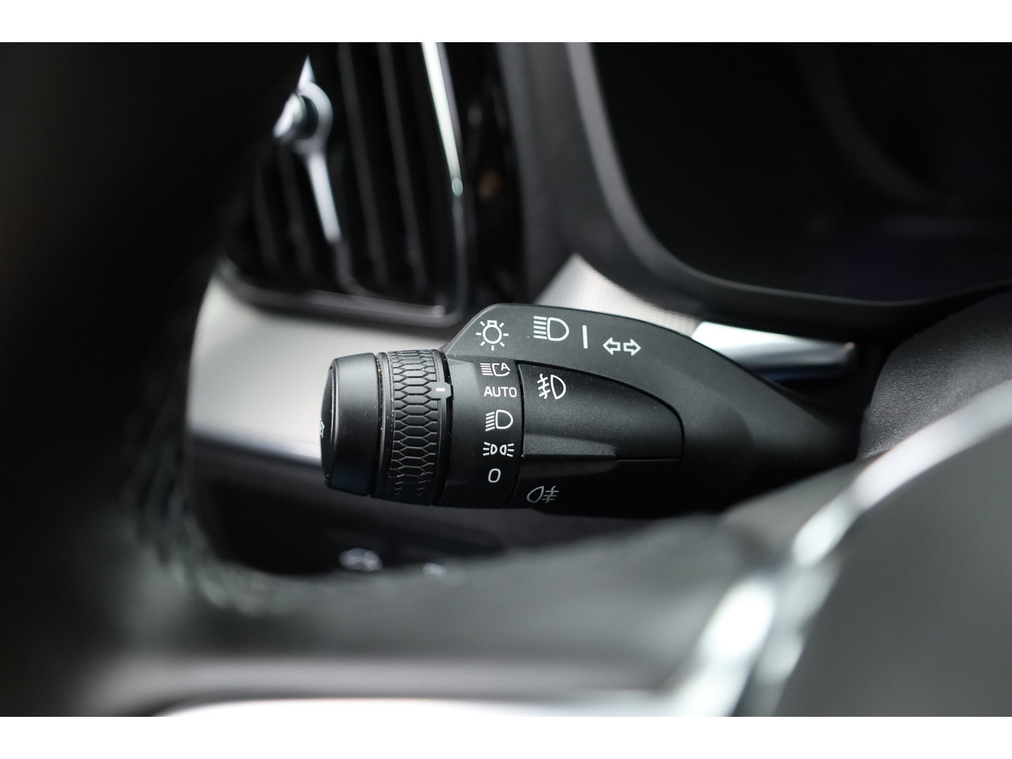 Volvo XC60 2.0 T6 Plug-in hybrid AWD Ultimate Black Edition | Rijklaar!! | Pano | Adapt. Cruise | Memory | Stoel- Stuurverw. | 360cam | Keyless
