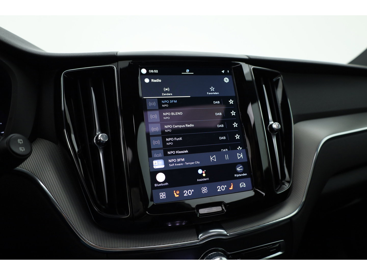 Volvo XC60 2.0 T6 Plug-in hybrid AWD Ultimate Black Edition | Rijklaar!! | Pano | Adapt. Cruise | Memory | Stoel- Stuurverw. | 360cam | Keyless