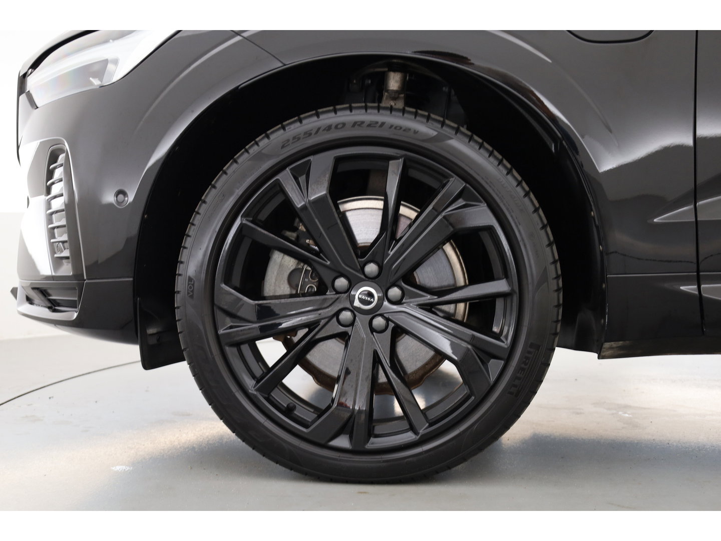Volvo XC60 2.0 T6 Plug-in hybrid AWD Ultimate Black Edition | Rijklaar!! | Pano | Adapt. Cruise | Memory | Stoel- Stuurverw. | 360cam | Keyless