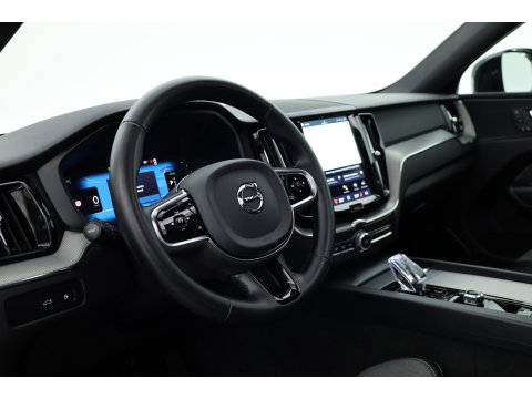 Volvo XC60 2.0 T6 Plug-in hybrid AWD Ultimate Black Edition | Rijklaar!! | Pano | Adapt. Cruise | Memory | Stoel- Stuurverw. | 360cam | Keyless