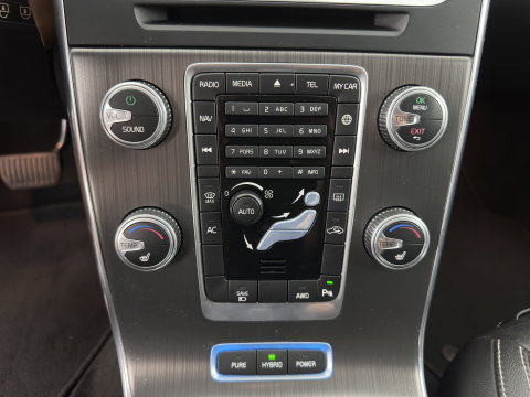 Volvo V60 2.4 D6 Twin Engine Summum Aut. *LEATHER | XENON | MEMORY-PACK | HEATED-COMFORTSEATS | NAVI-FULLMAP | PRIVACY-GLASS | ECC | PDC | CRUISE | 19''ALU | TOWBAR*