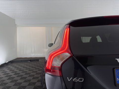 Volvo V60 2.4 D6 Twin Engine Summum Aut. *LEATHER | XENON | MEMORY-PACK | HEATED-COMFORTSEATS | NAVI-FULLMAP | PRIVACY-GLASS | ECC | PDC | CRUISE | 19''ALU | TOWBAR*