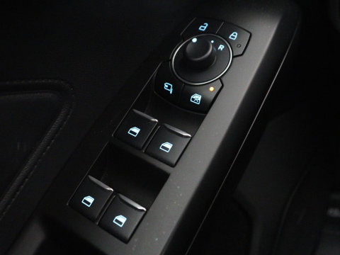 Ford Focus Wagon 1.0 EcoBoost Hybrid Titanium | Cruise control | Lane assist | Navigatie | Carplay | Park assist | Climate control