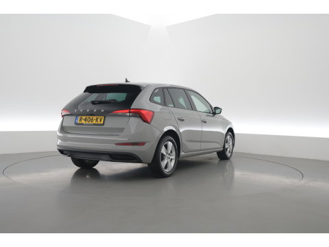 Škoda Scala 1.0 TSI Sport Business | Rijklaar!! | Dig. Cockpit | Adapt. Cruise | Camera | All Season | Apple CarPlay |