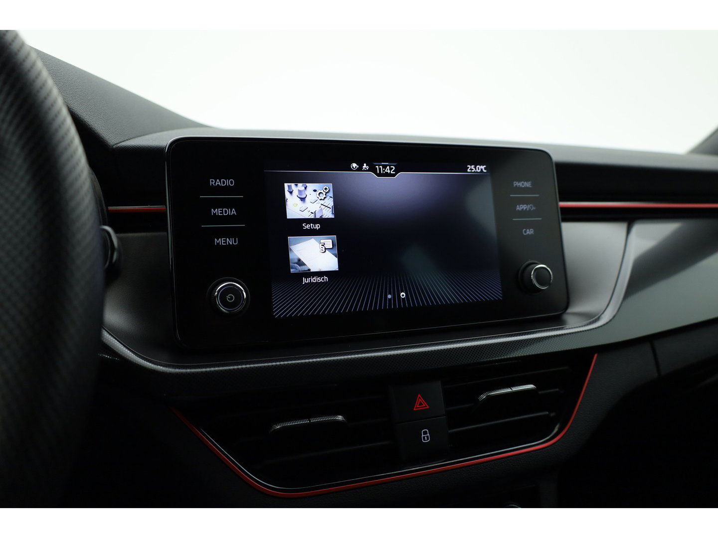 Škoda Scala 1.0 TSI Sport Business | Rijklaar!! | Dig. Cockpit | Adapt. Cruise | Camera | All Season | Apple CarPlay |