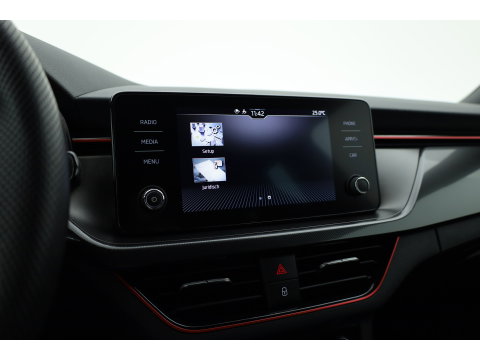 Škoda Scala 1.0 TSI Sport Business | Rijklaar!! | Dig. Cockpit | Adapt. Cruise | Camera | All Season | Apple CarPlay |