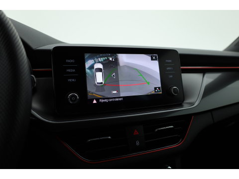 Škoda Scala 1.0 TSI Sport Business | Rijklaar!! | Dig. Cockpit | Adapt. Cruise | Camera | All Season | Apple CarPlay |