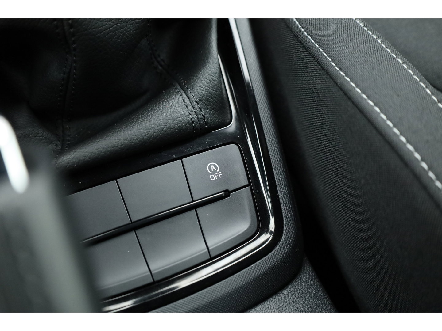 Škoda Scala 1.0 TSI Sport Business | Rijklaar!! | Dig. Cockpit | Adapt. Cruise | Camera | All Season | Apple CarPlay |