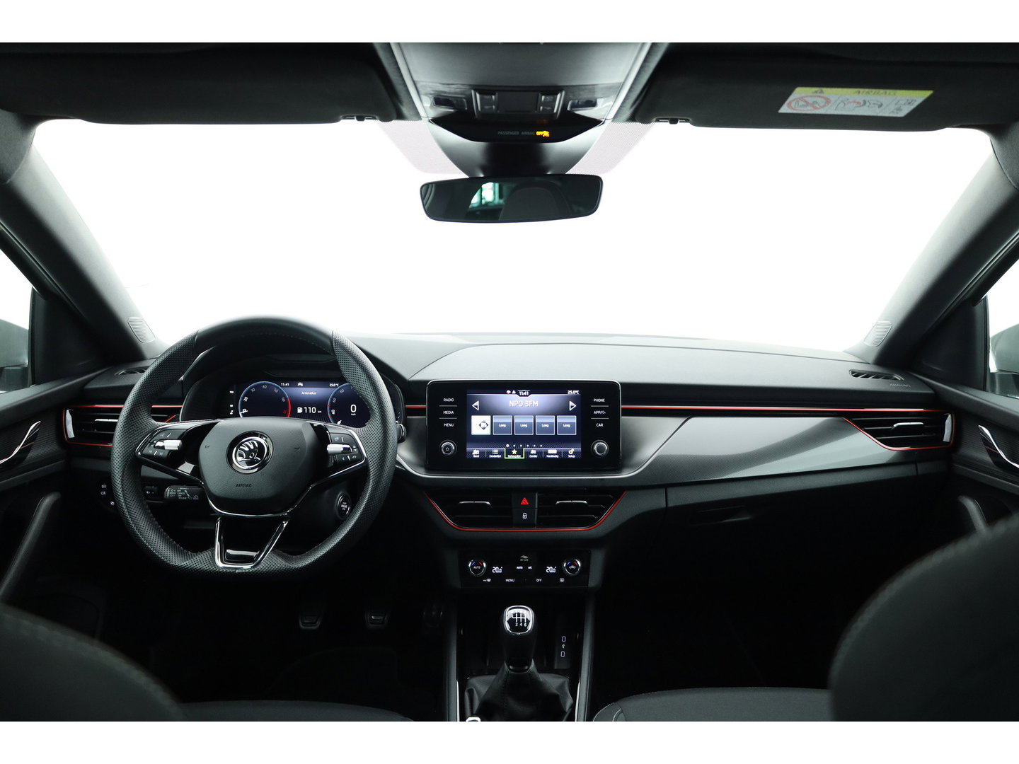 Škoda Scala 1.0 TSI Sport Business | Rijklaar!! | Dig. Cockpit | Adapt. Cruise | Camera | All Season | Apple CarPlay |