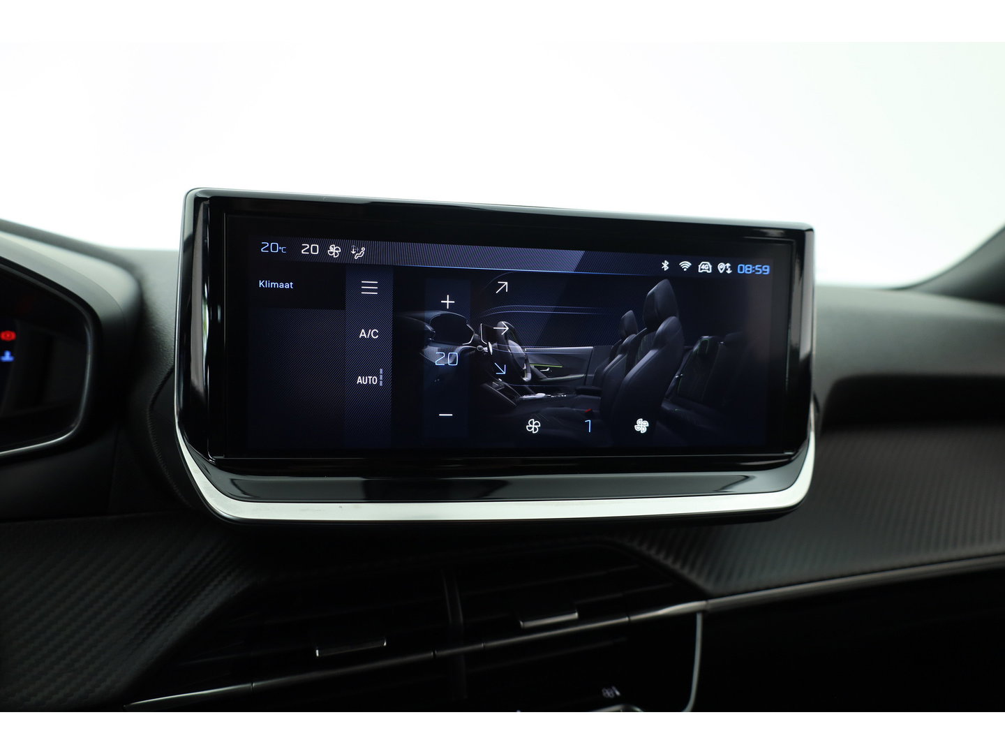 Peugeot 2008 1.2 PureTech 130 Allure | Dig. Cockpit | Trekhaak | Camera | Apple CarPlay & Android Auto | Cruise Control | Navi | 17'' R