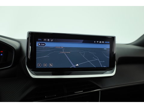 Peugeot 2008 1.2 PureTech 130 Allure | Dig. Cockpit | Trekhaak | Camera | Apple CarPlay & Android Auto | Cruise Control | Navi | 17'' R