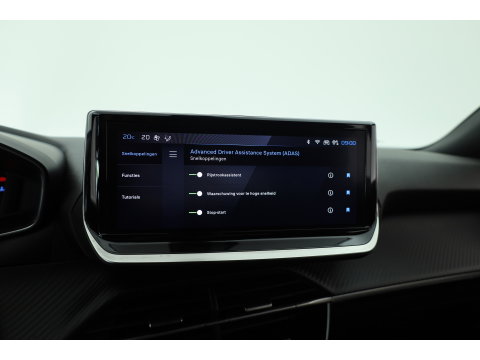Peugeot 2008 1.2 PureTech 130 Allure | Dig. Cockpit | Trekhaak | Camera | Apple CarPlay & Android Auto | Cruise Control | Navi | 17'' R