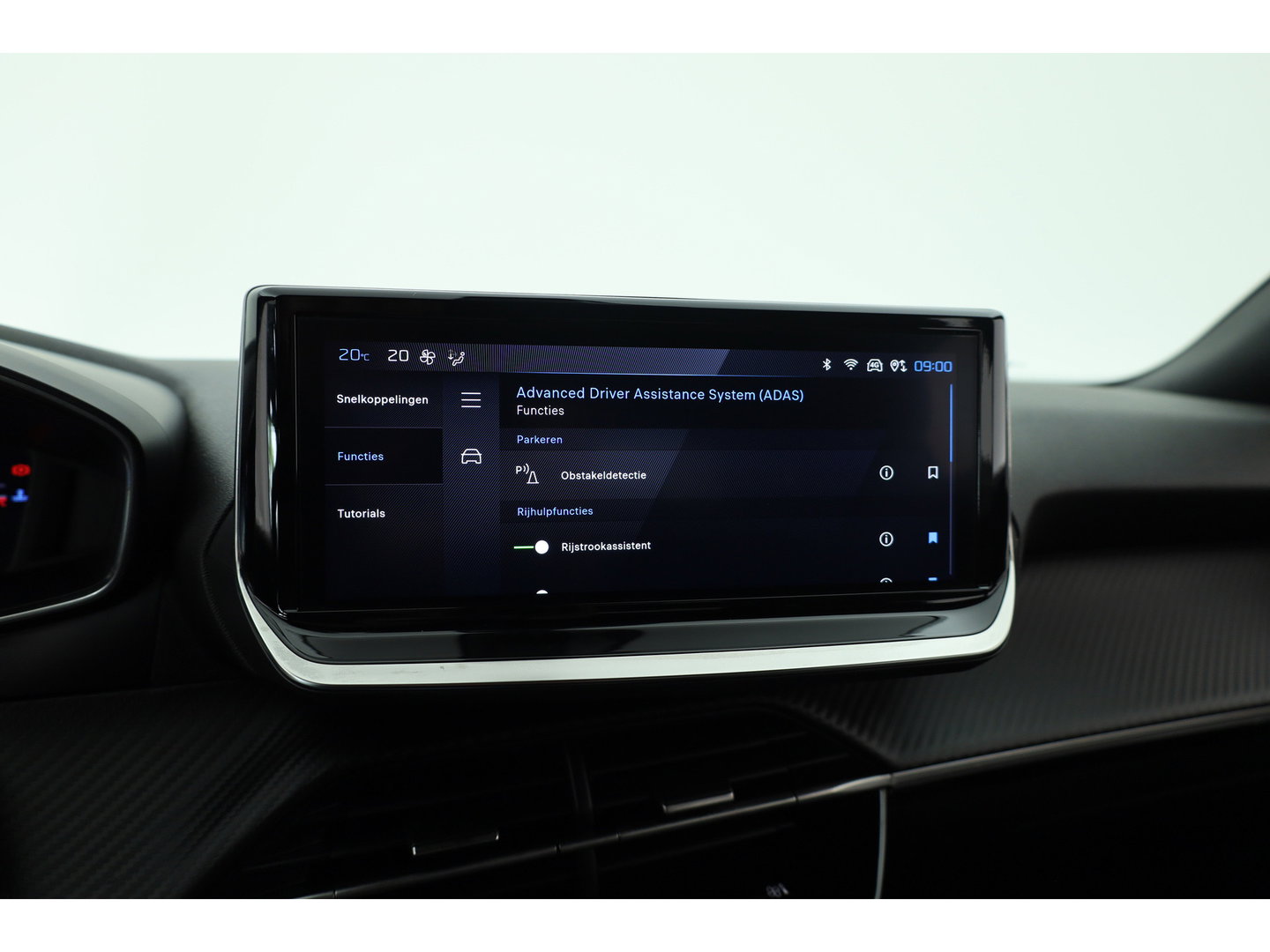 Peugeot 2008 1.2 PureTech 130 Allure | Dig. Cockpit | Trekhaak | Camera | Apple CarPlay & Android Auto | Cruise Control | Navi | 17'' R