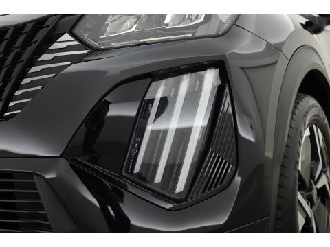 Peugeot 2008 1.2 PureTech 130 Allure | Dig. Cockpit | Trekhaak | Camera | Apple CarPlay & Android Auto | Cruise Control | Navi | 17'' R