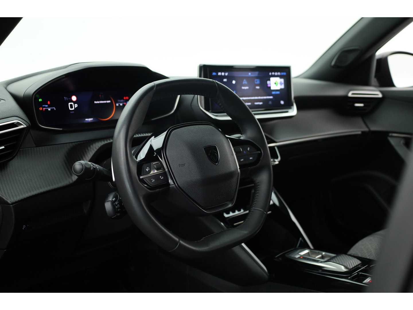 Peugeot 2008 1.2 PureTech 130 Allure | Dig. Cockpit | Trekhaak | Camera | Apple CarPlay & Android Auto | Cruise Control | Navi | 17'' R