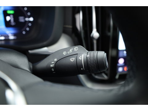 Volvo XC60 2.0 T6 Plug-in hybrid AWD R-Design Long Range | Luchtvering | Heico | Trekhaak | 360 camera | 22 inch | H&K Audio