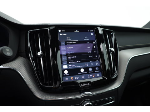 Volvo XC60 2.0 T6 Plug-in hybrid AWD R-Design Long Range | Luchtvering | Heico | Trekhaak | 360 camera | 22 inch | H&K Audio