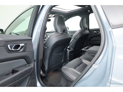 Volvo XC60 2.0 T6 Plug-in hybrid AWD R-Design Long Range | Luchtvering | Heico | Trekhaak | 360 camera | 22 inch | H&K Audio