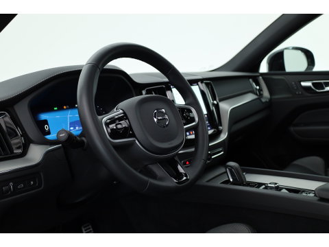 Volvo XC60 2.0 T6 Plug-in hybrid AWD R-Design Long Range | Luchtvering | Heico | Trekhaak | 360 camera | 22 inch | H&K Audio
