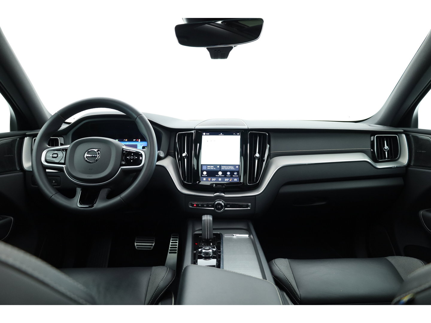 Volvo XC60 2.0 T6 Plug-in hybrid AWD R-Design Long Range | Luchtvering | Heico | Trekhaak | 360 camera | 22 inch | H&K Audio
