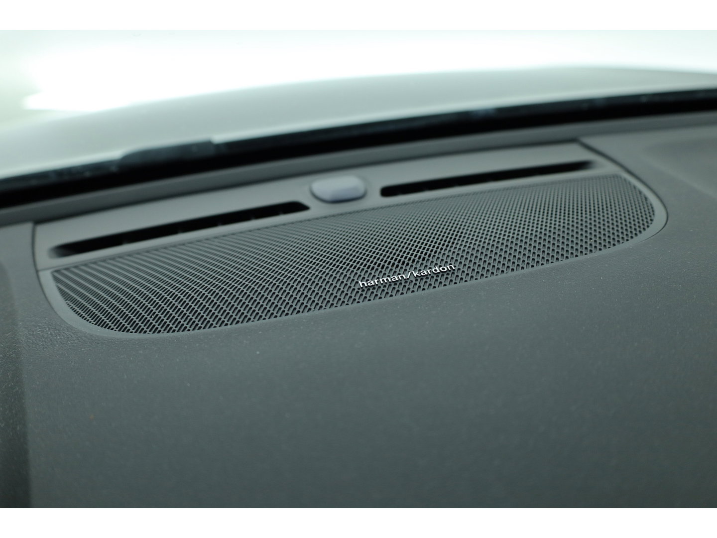Volvo XC40 1.5 T5 Recharge Plus Bright | Facelift | Leer | Elek. stoelen | H&K Audio | Stoel + stuurverw. |
