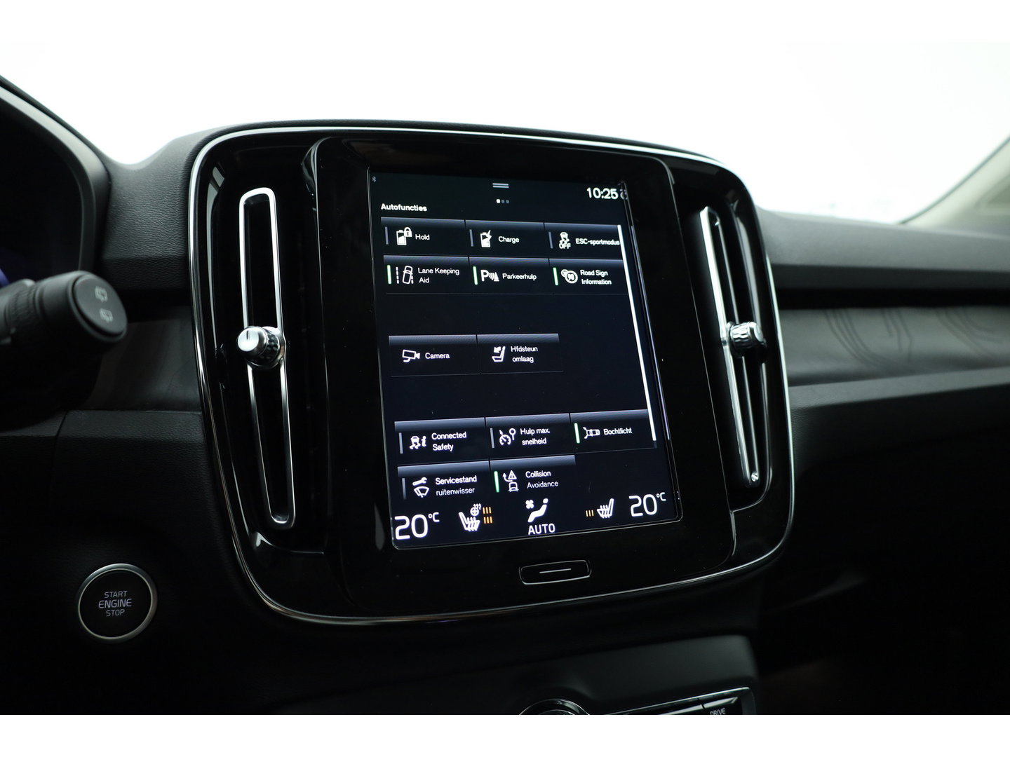 Volvo XC40 1.5 T5 Recharge Plus Bright | Facelift | Leer | Elek. stoelen | H&K Audio | Stoel + stuurverw. |