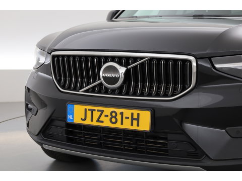 Volvo XC40 1.5 T5 Recharge Plus Bright | Facelift | Leer | Elek. stoelen | H&K Audio | Stoel + stuurverw. |