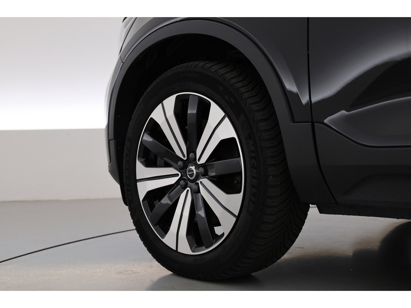 Volvo XC40 1.5 T5 Recharge Plus Bright | Facelift | Leer | Elek. stoelen | H&K Audio | Stoel + stuurverw. |