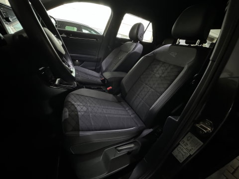 Volkswagen T-Roc 1.5 TSI Life Keyless|Front Assist|Camera|Lane Assist|ACC|Carplay