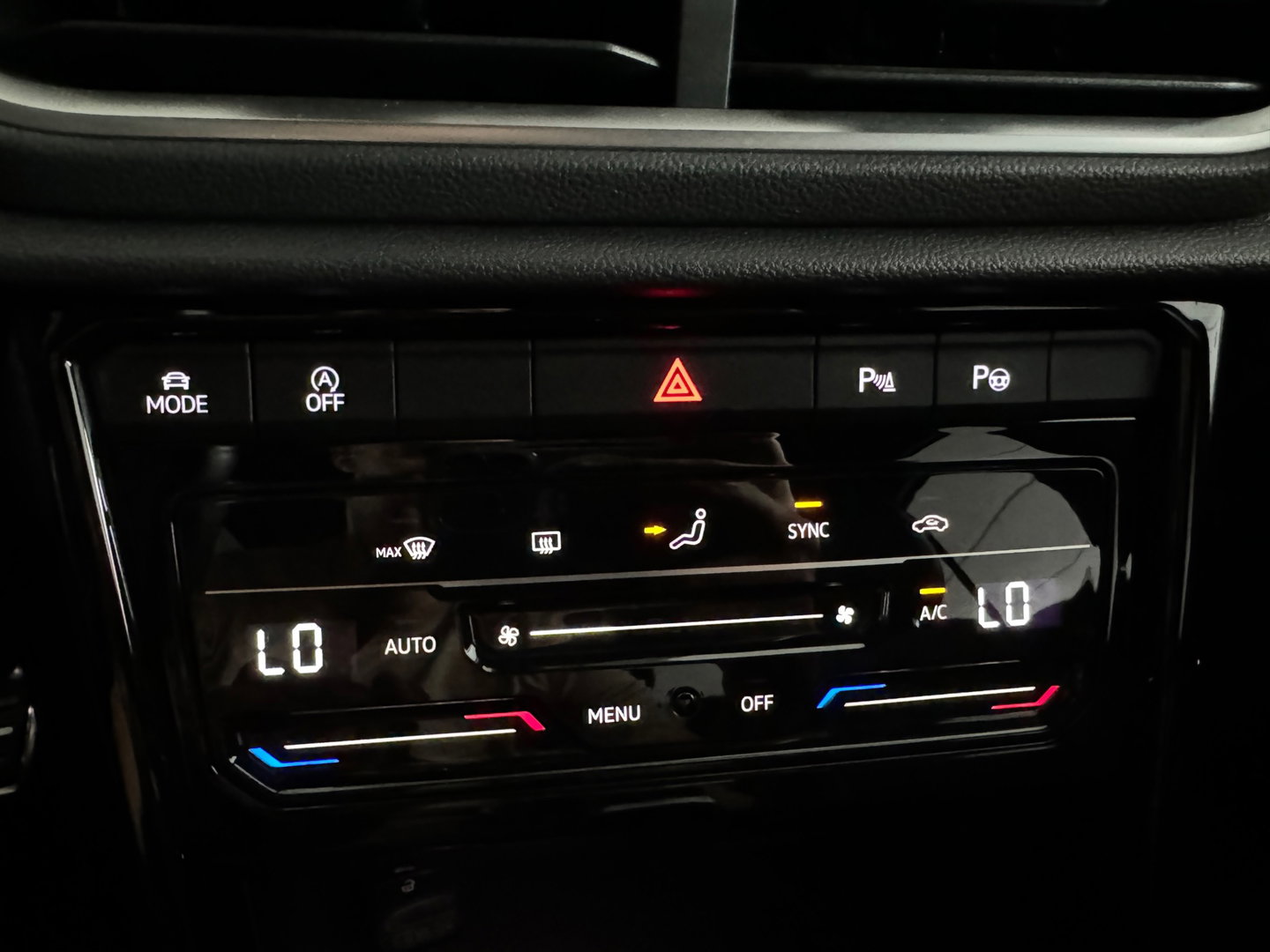 Volkswagen T-Roc 1.5 TSI Life Keyless|Front Assist|Camera|Lane Assist|ACC|Carplay