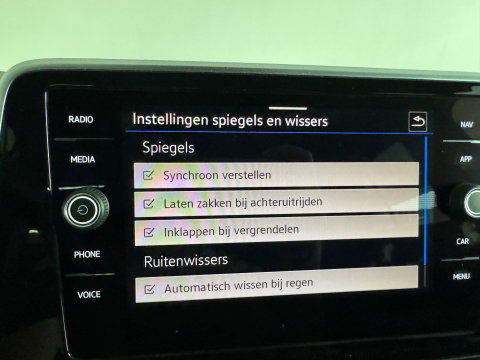 Volkswagen T-Roc 1.5 TSI Life Keyless|Front Assist|Camera|Lane Assist|ACC|Carplay