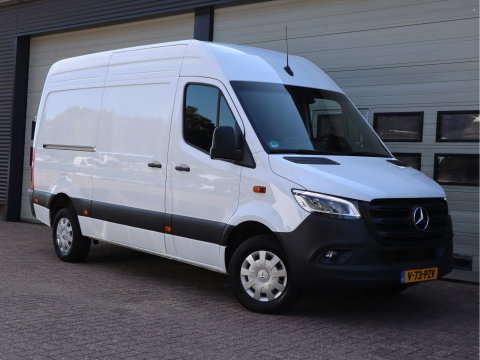 Mercedes-Benz Sprinter 317 CDI Automaat RDW L2H2 - Nieuw Model - LED - Mbux Groot - Camera