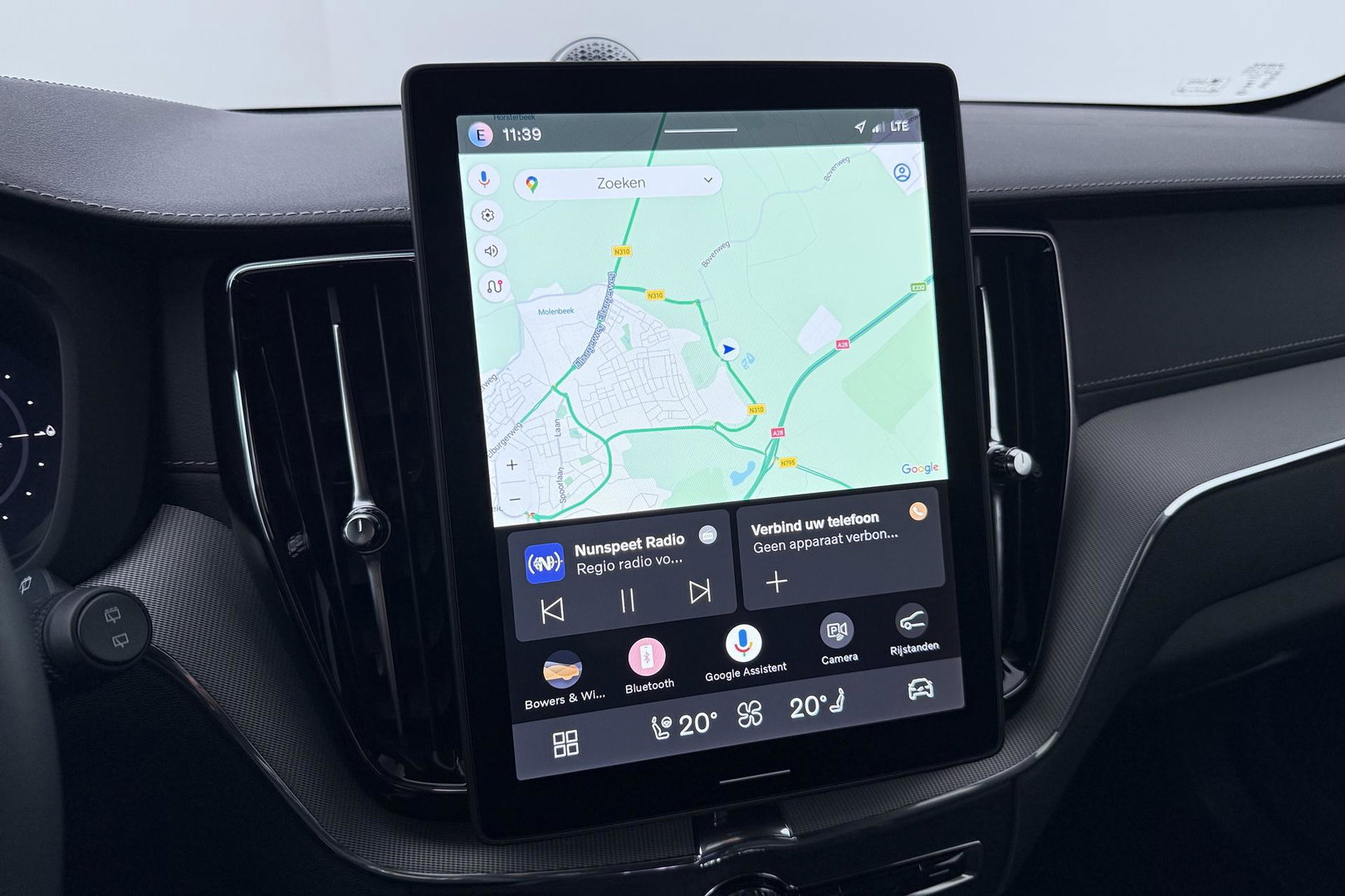 Volvo XC60 T6 Plug-in hybrid Ultra Black Edition | ACC | Luchtvering | Panoramadak | Bowers&Wilkins | Trekhaak | 360° Camera | Massage | Head-Up
