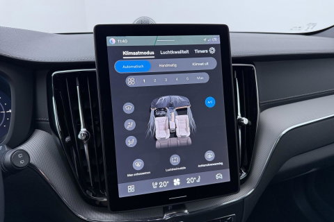 Volvo XC60 T6 Plug-in hybrid Ultra Black Edition | ACC | Luchtvering | Panoramadak | Bowers&Wilkins | Trekhaak | 360° Camera | Massage | Head-Up