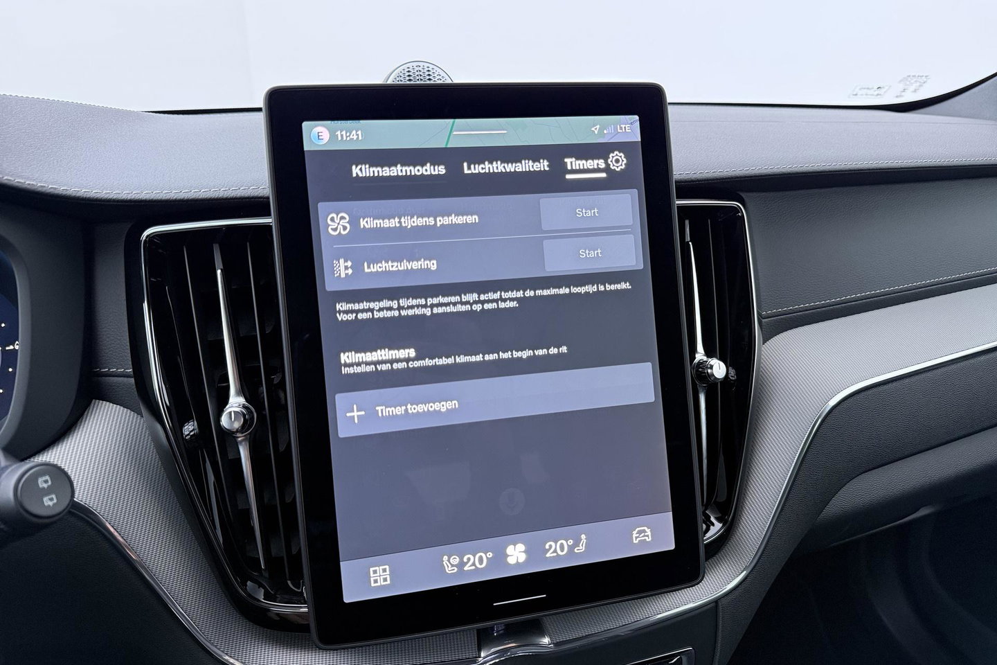 Volvo XC60 T6 Plug-in hybrid Ultra Black Edition | ACC | Luchtvering | Panoramadak | Bowers&Wilkins | Trekhaak | 360° Camera | Massage | Head-Up