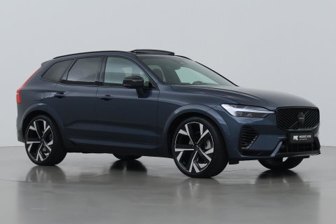 Volvo XC60 T6 Plug-in hybrid Ultra Black Edition | ACC | Luchtvering | Panoramadak | Bowers&Wilkins | Trekhaak | 360° Camera | Massage | Head-Up