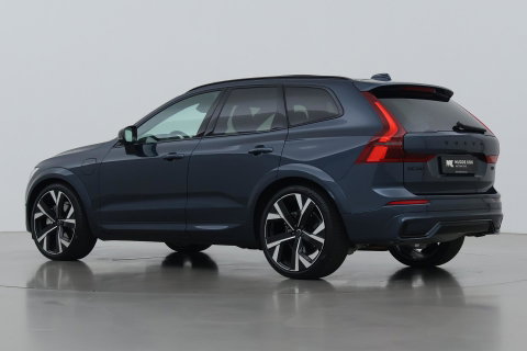 Volvo XC60 T6 Plug-in hybrid Ultra Black Edition | ACC | Luchtvering | Panoramadak | Bowers&Wilkins | Trekhaak | 360° Camera | Massage | Head-Up