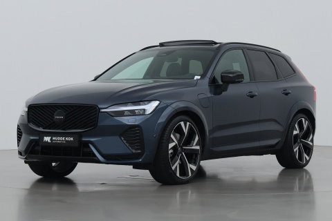 Volvo XC60 T6 Plug-in hybrid Ultra Black Edition | ACC | Luchtvering | Panoramadak | Bowers&Wilkins | Trekhaak | 360° Camera | Massage | Head-Up
