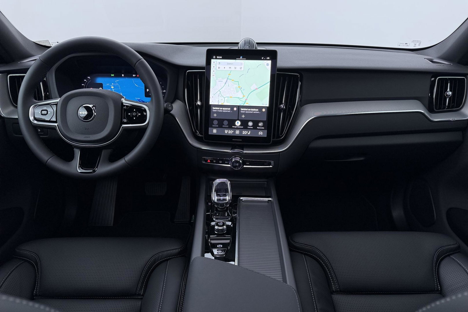Volvo XC60 T6 Plug-in hybrid Plus Black Edition | ACC | Bowers&Wilkins | Panoramadak | Trekhaak | 360° Camera | Massage+Ventilatie | Head-Up | 21 Inch