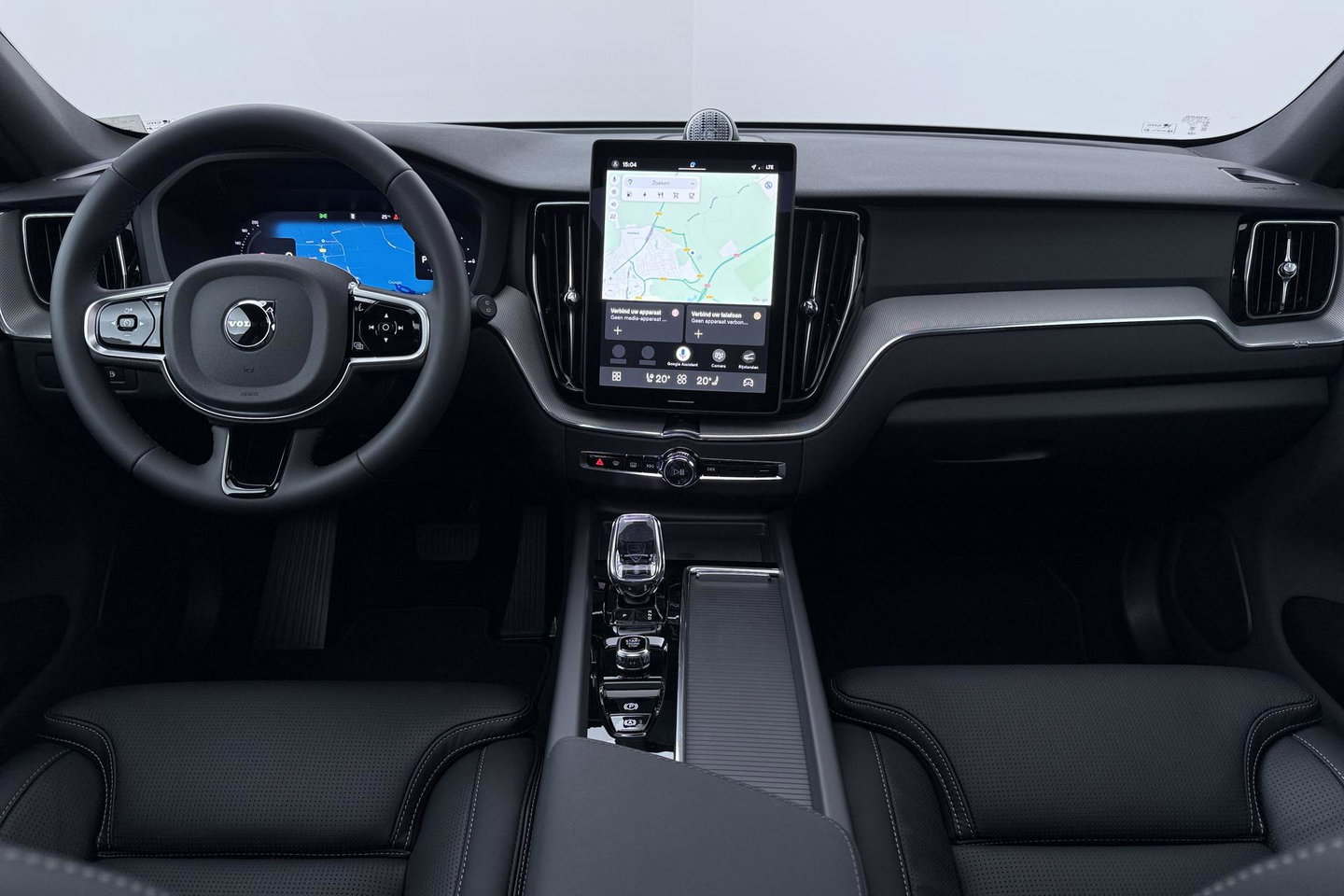 Volvo XC60 T6 Plug-in hybrid Plus Black Edition | ACC | Bowers&Wilkins | Panoramadak | Trekhaak | 360° Camera | Massage+Ventilatie | Head-Up | 21 Inch