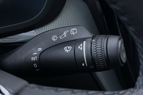 Volvo XC60 T6 Plug-in hybrid Plus Black Edition | ACC | Bowers&Wilkins | Panoramadak | Trekhaak | 360° Camera | Massage+Ventilatie | Head-Up | 21 Inch