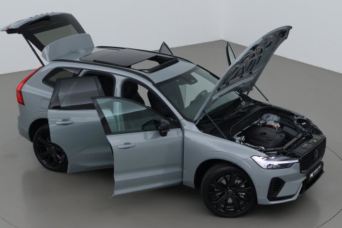 Volvo XC60 T6 Plug-in hybrid Plus Black Edition | ACC | Bowers&Wilkins | Panoramadak | Trekhaak | 360° Camera | Massage+Ventilatie | Head-Up | 21 Inch