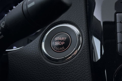 Nissan QASHQAI 1.2 Acenta | Trekhaak | 360° Camera | Keyless Entry | Getint Glas